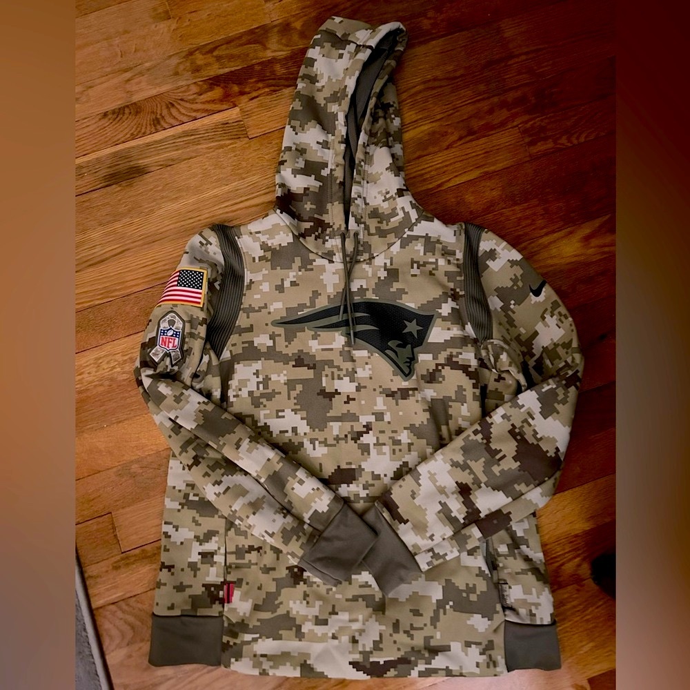 NWOT NFL Women’s military hoodie size M